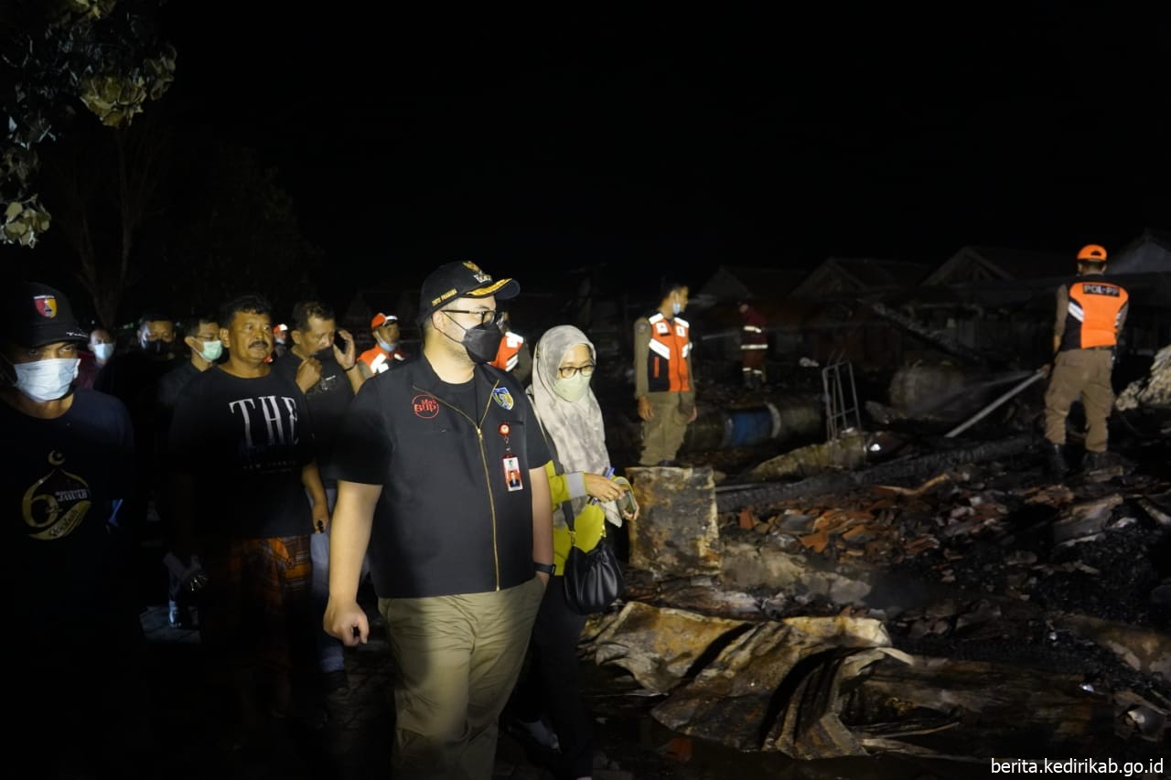 Mas Dhito Targetkan 2 Minggu Relokasi Pedagang Terdampak Kebakaran Pasar Ngadiluwih