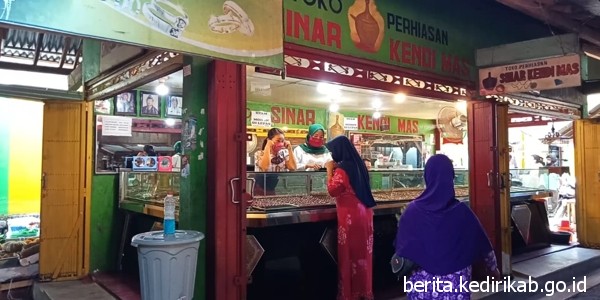 Pasar Karangdinoyo Kabupaten Kediri Terapkan Protokol Kesehatan